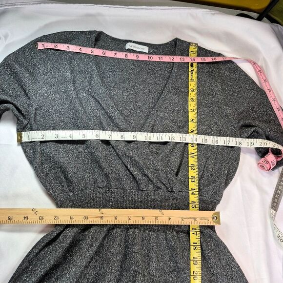 Liz Claiborne Gray Silver Metallic Sparkle Faux Wrap V-Neck Sweater Dress Medium - Picture 9 of 12